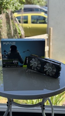 KFA2 GeForce RTX 2080 Super EX (1-Click OC) 8GB GDDR6 Grafikkarte