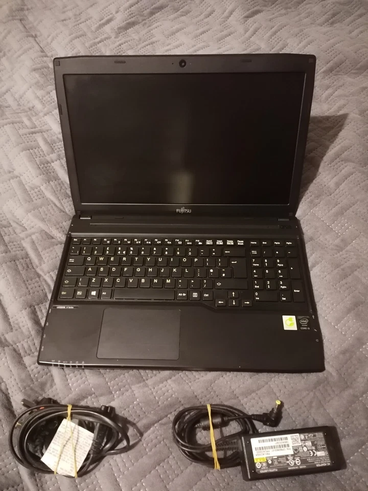 Fujitsu Lifebook A544 Laptop, Core i5-4300M 2.6GHz 16GB RAM 128GB SSD Win10 Pro - Image 2 of 4