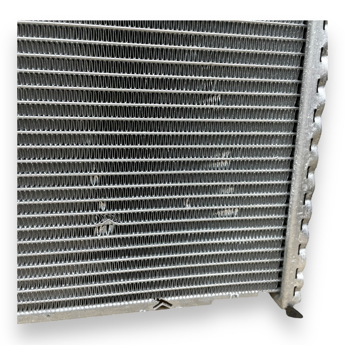 2013-2017 BMW X4 X5 M4 I8 F15 F85 F36 engine cooling radiator OEM 