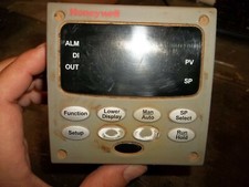 HONEYWELL DC3200-CE-000R-200-10000-E0-0 UDC3200 CONTROLLER (290-2)