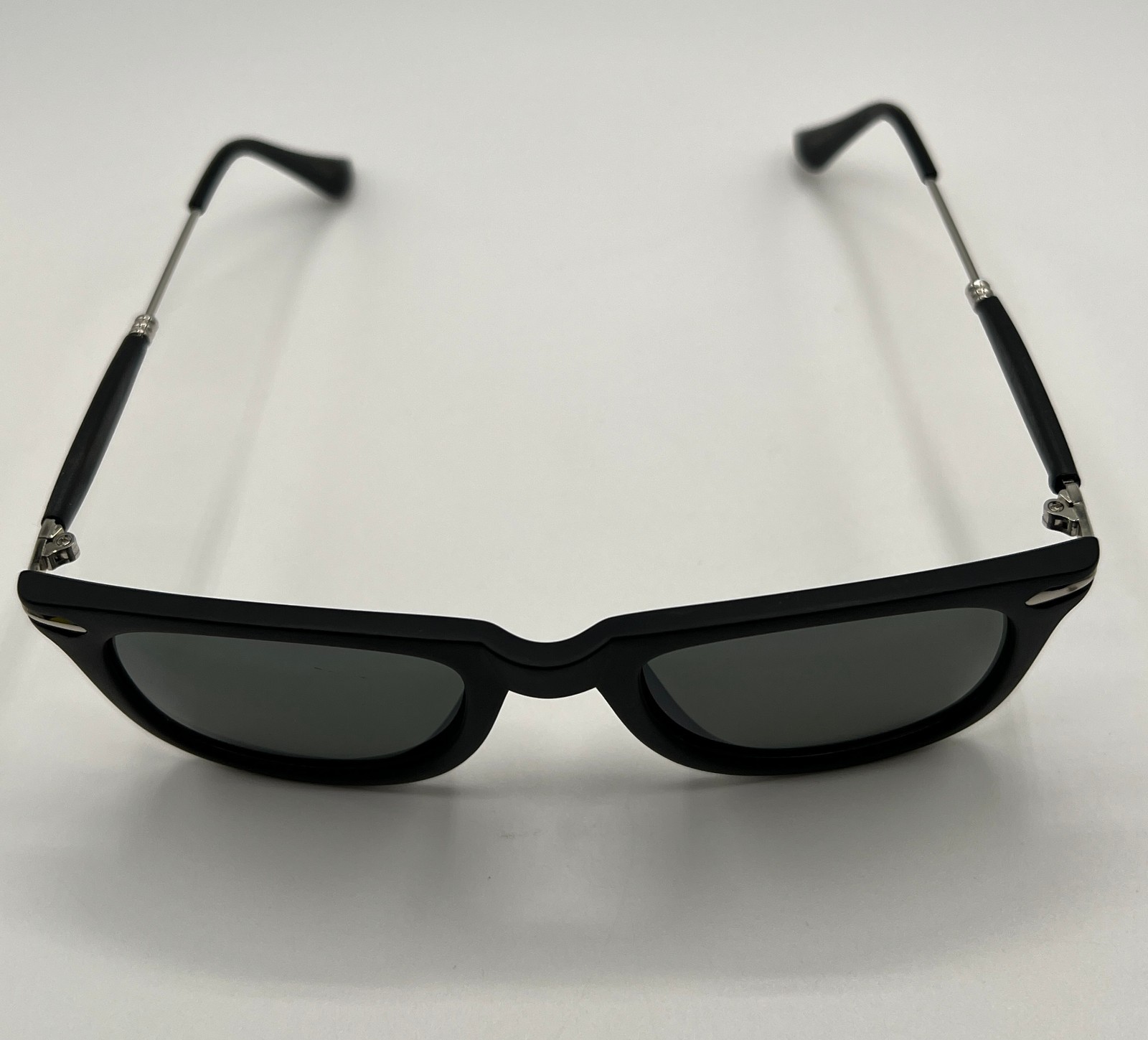 Classic Black Rectangular Fashion Sunglasses – Da… - image 2
