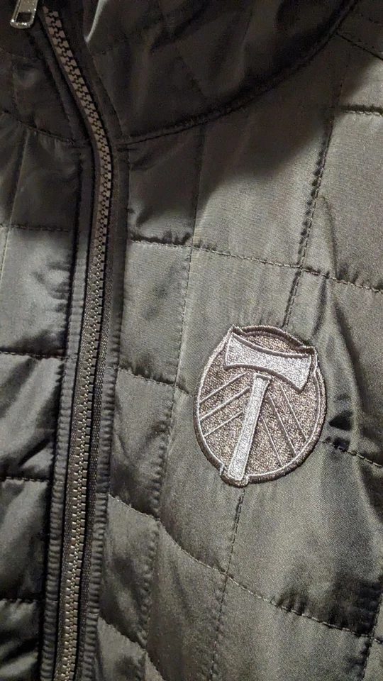 Mitchell & Ness Women's Puffer Coat MLS Portland Timbers Size M NWT $150 Retail - Image 3 of 4