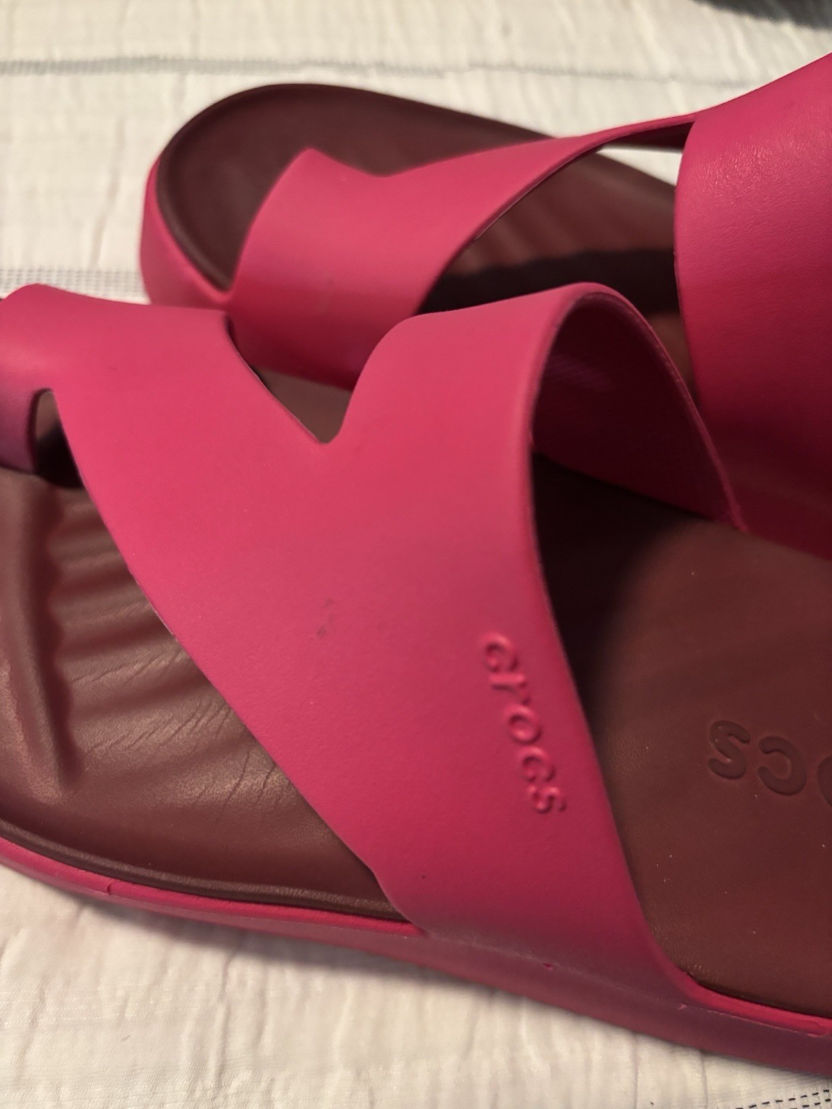 CROCS Getaway Platform Toe Loop - Dragon Fruit - … - image 7