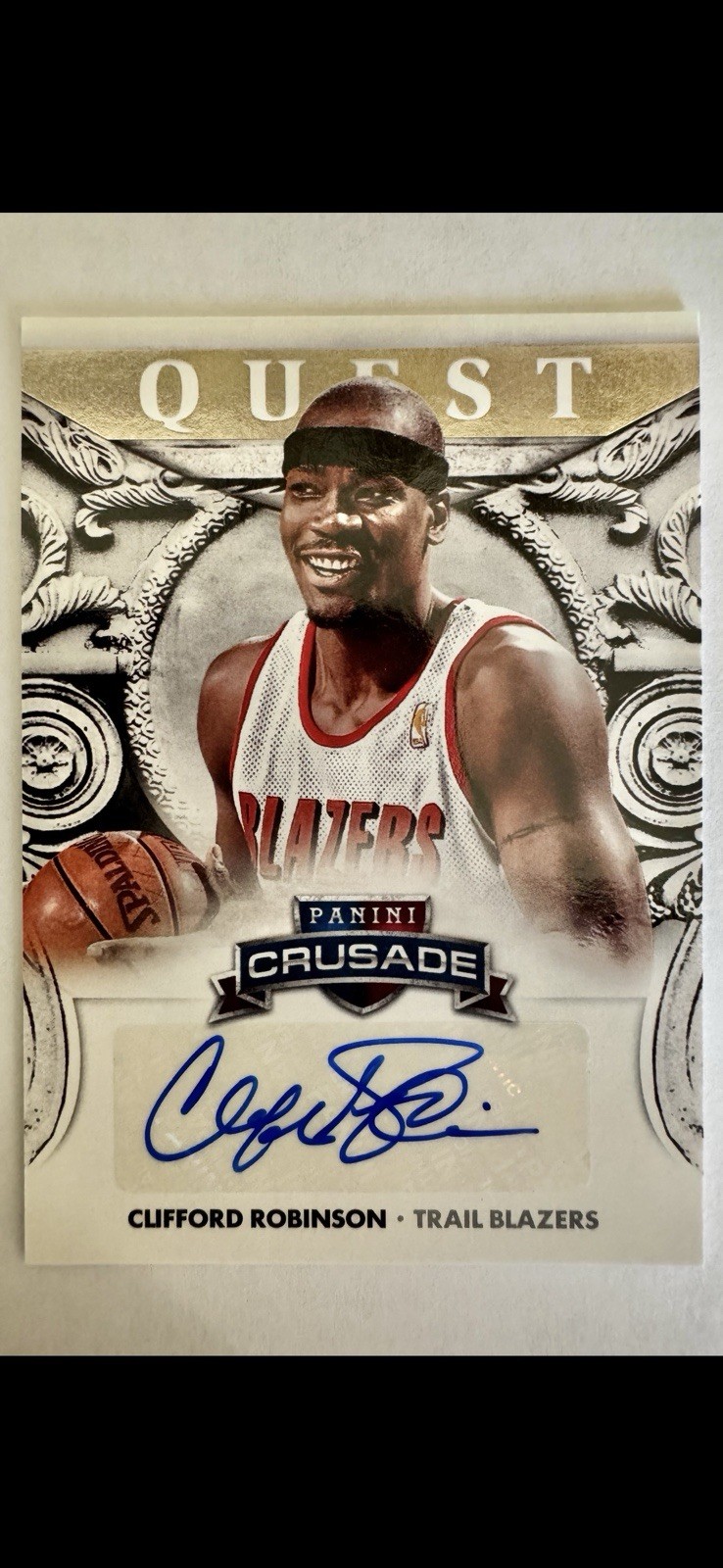 2013-14 Panini Crusade Quest Clifford Robinson Auto #32 Portland Trail Blazers
