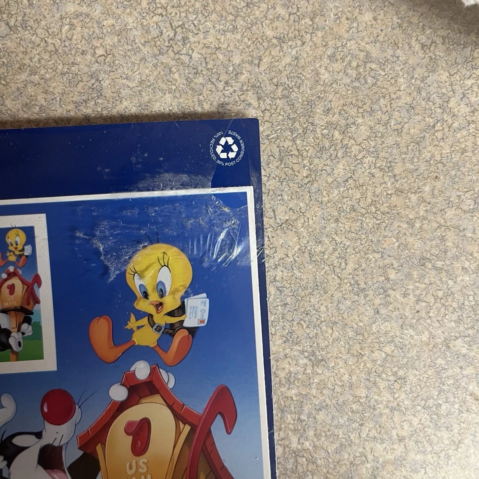 Sheet of 10 stamps - Scott 3205 - 32 cent - Sylvester & Tweety - 1998 - MNH - Image 2 of 3