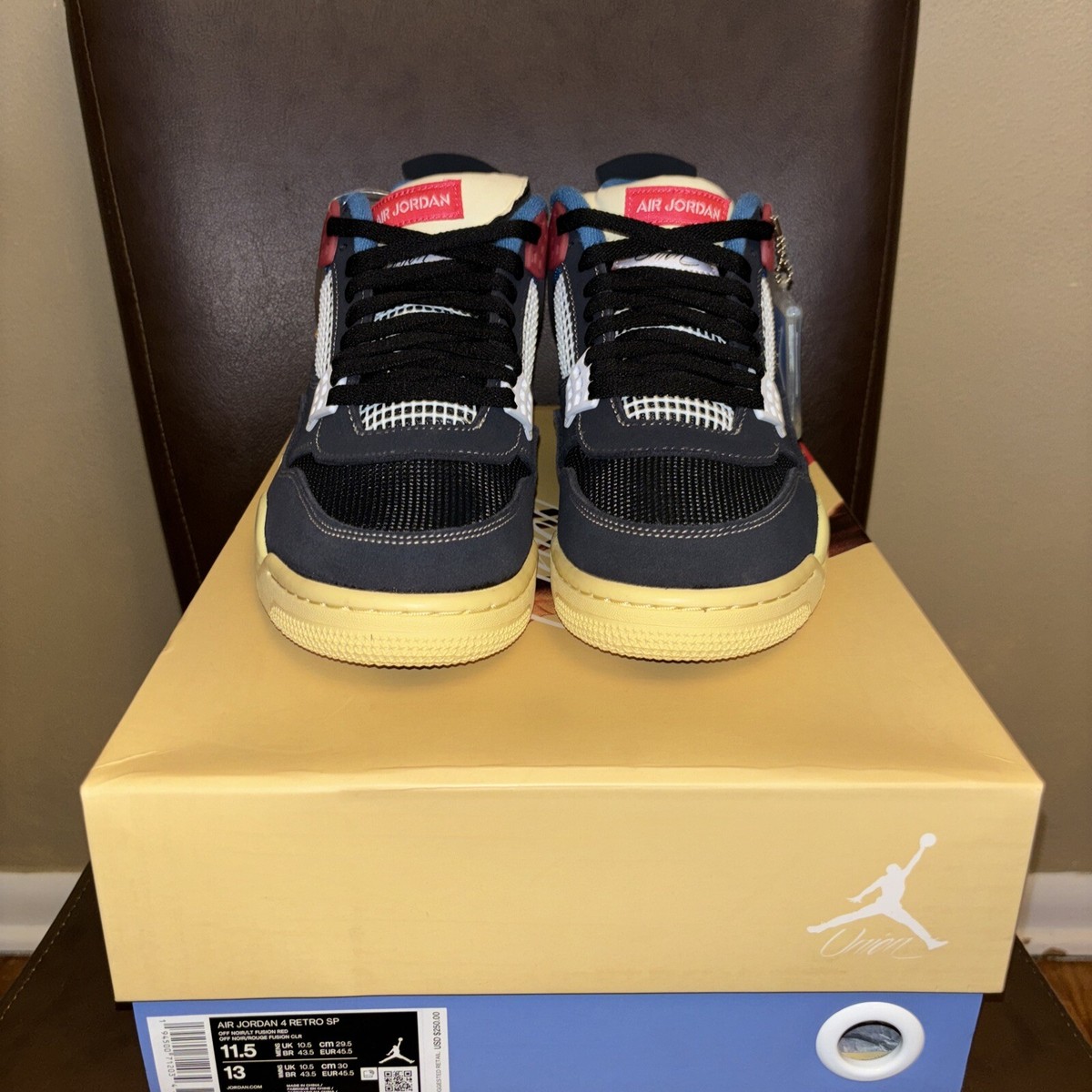 Nike Air Jordan 4 Retro x Union Los Angeles Off Noir DS RARE Nike Air Jordan 4 Retro x Union Los Angeles Off Noir DS RARE