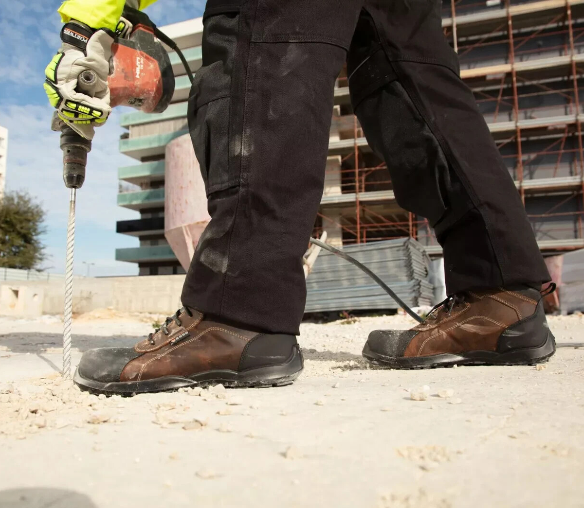 BASE Brown Safety Boots Work LIGHTWEIGHT Metal Free 200 Joule Toe