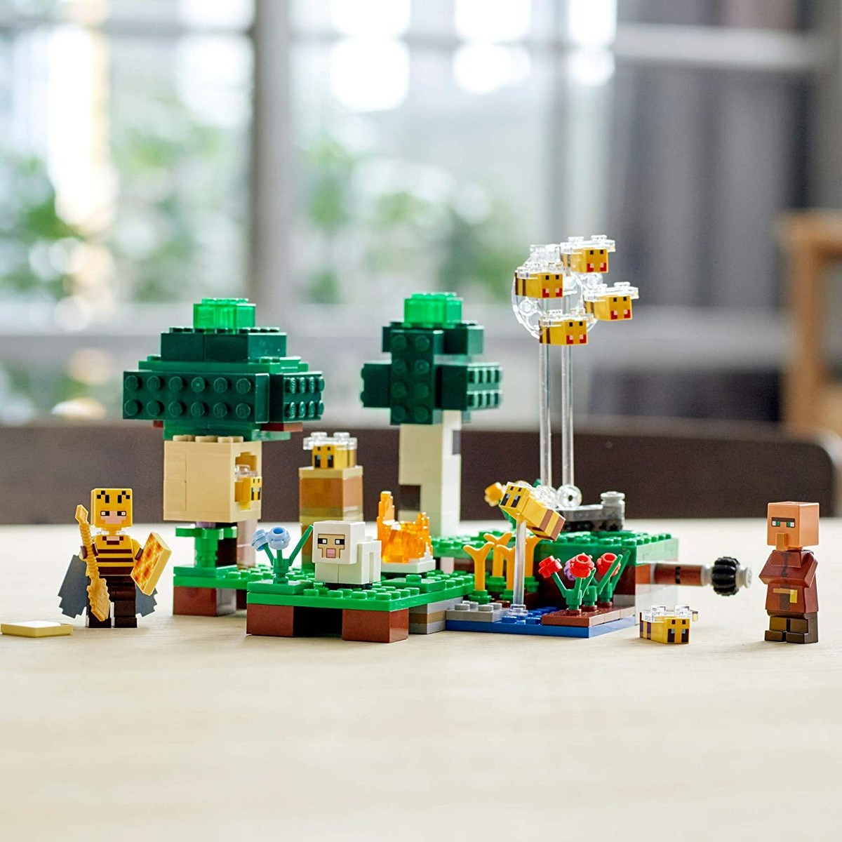 LEGO - 21162 -Minecraft The Bee Farm + FREE SHIPPING -✈️- NEW