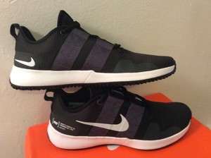 nike varsity compete tr 2 black