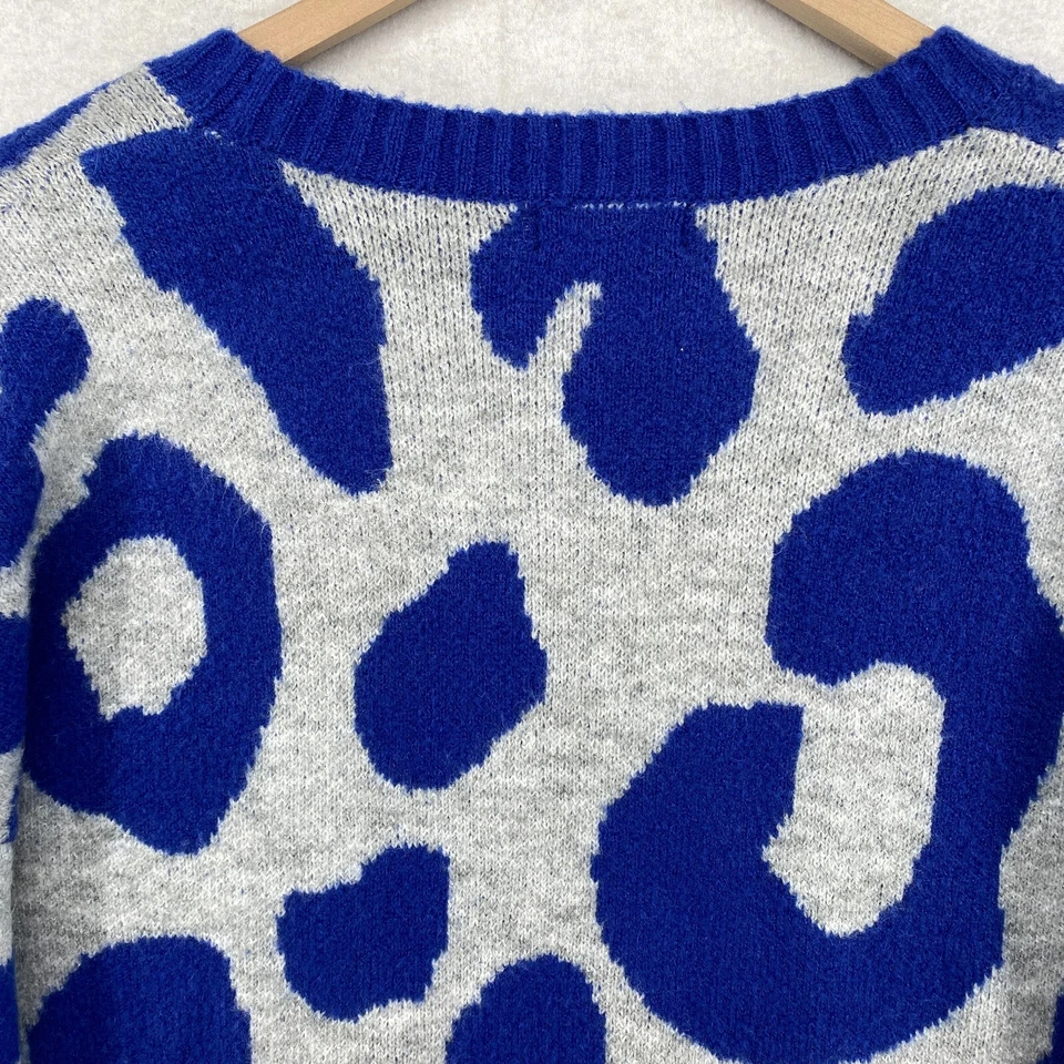 AQUA 毛衣女式 M 豹纹提花超大弹力圆领套衫蓝色 — 第 4/4 张图片