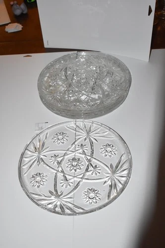 Vintage Anchor Hocking Prescut Sunburst Star of David 10in serving plate (4)