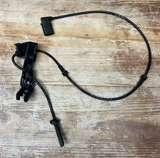 ABS Sensor Raddrehzahl Vorne links A2059058103 Mercedes W205 C205 A205 C-Klasse ABS Sensor Raddrehzahl Vorne links A2059058103 Mercedes W205 C205 A205 C-Klasse