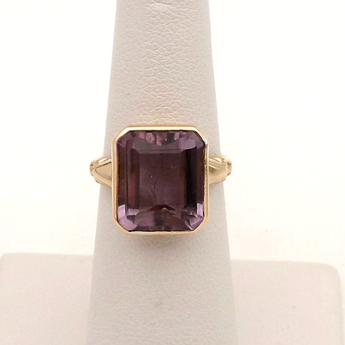Solid 10k Gold Emerald Cut Amethyst Ring Bezel Setting Vintage sz5 to 5.5 6ct