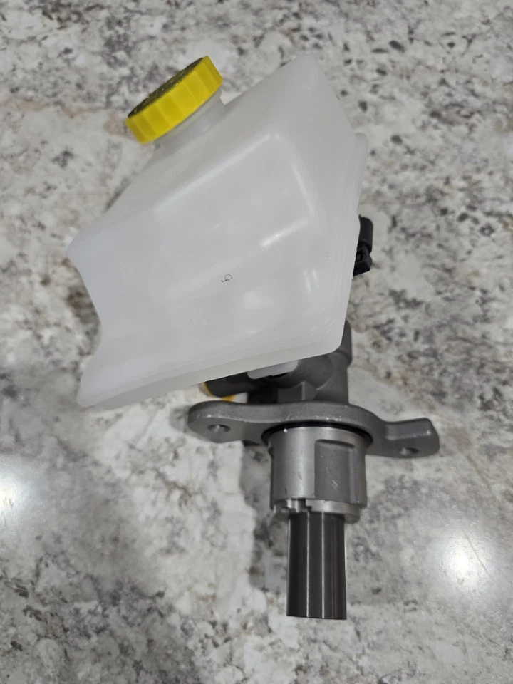 Omix-Ada Omix 16719.32 Brake Master Cylinder Assembly - Image 3 of 4