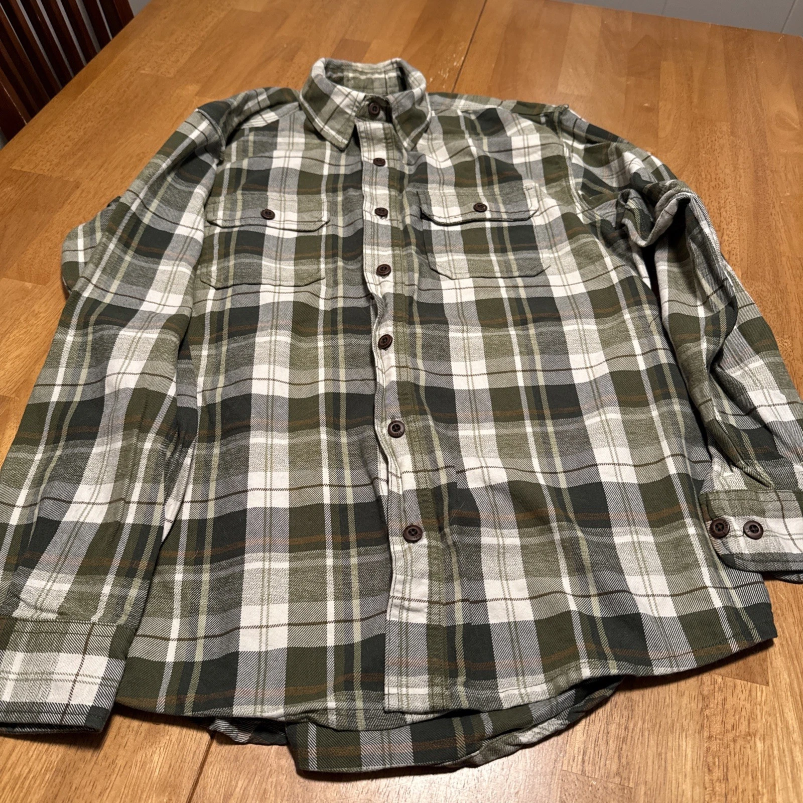 Men's Red Head Medium Weight Outdoor Green/Beige Plaid Flannel Shirt Medium