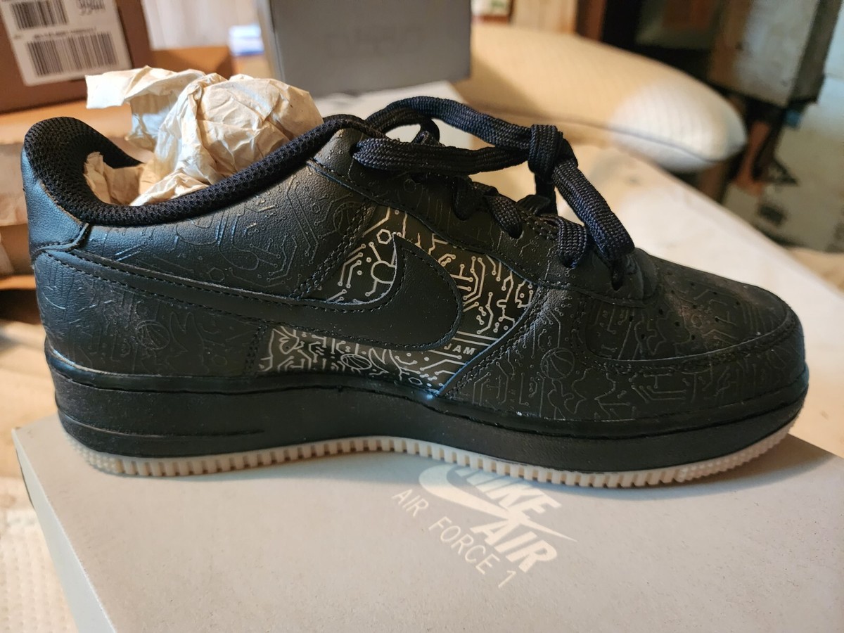 靴 NIKE AIR FORCE 1 07 SPACE Nike Space Jam x Air Force 1 '07 Computer Chip for Sale