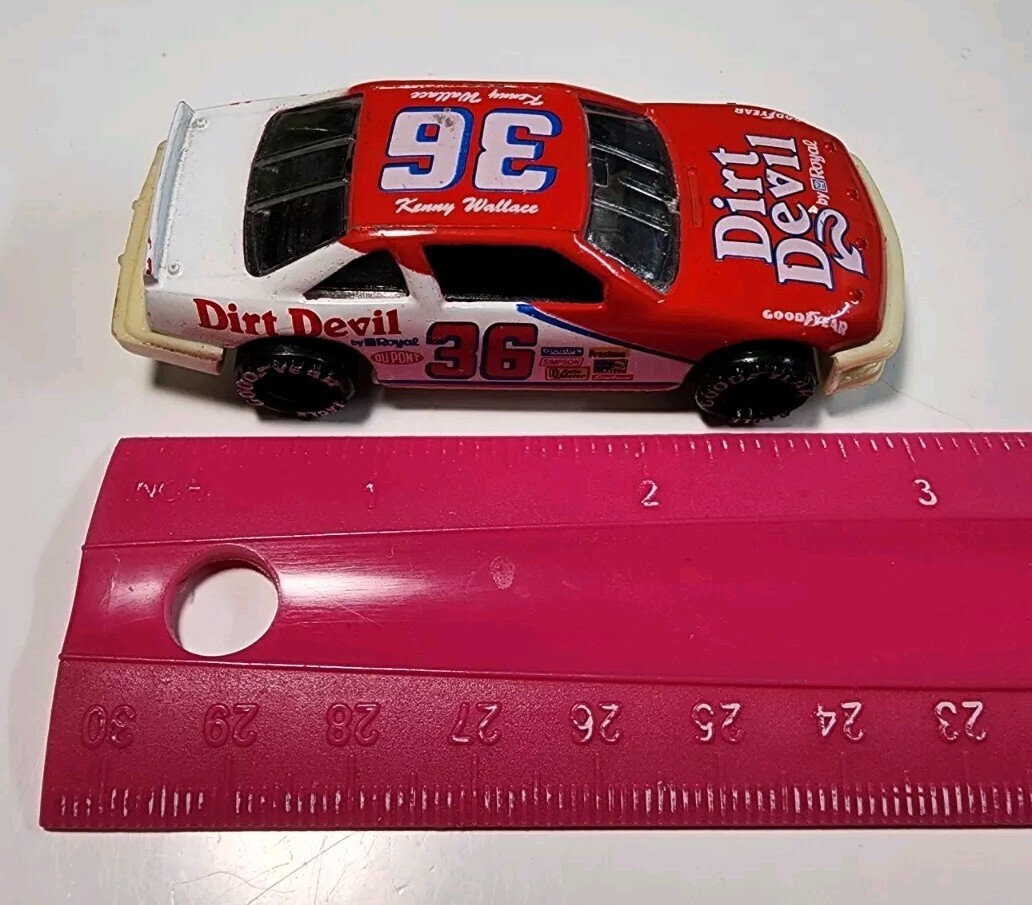 Trackside #36 Kenny Wallace Dirt Devil Pontiac Grand Prix 1/64