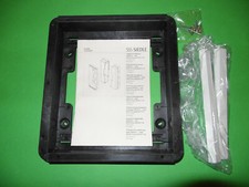  Siedle ZUR 611-01/1 W Akcesoria- Rama montażowa uP NOWA z oryginalnym opakowaniem i akcesoriami biała