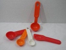  Fisher Price Fun with Food Play Measuring Spoons, Spatula  Spoon Laddle