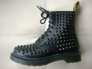 dr martens spike