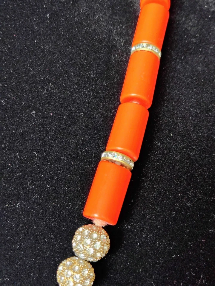 "Collar J.Crew llamativo cuentas pavé de cristal resina roja cadena tono oro 18""" Foto 3 de 4