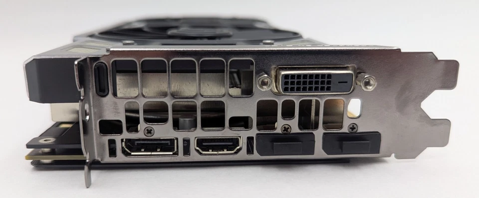 EVGA NVIDIA GeForce GTX 1070 FTW GAMING 8GB GDDR5 Graphics Card (08G-P4-6276-KR) - Image 3 of 4