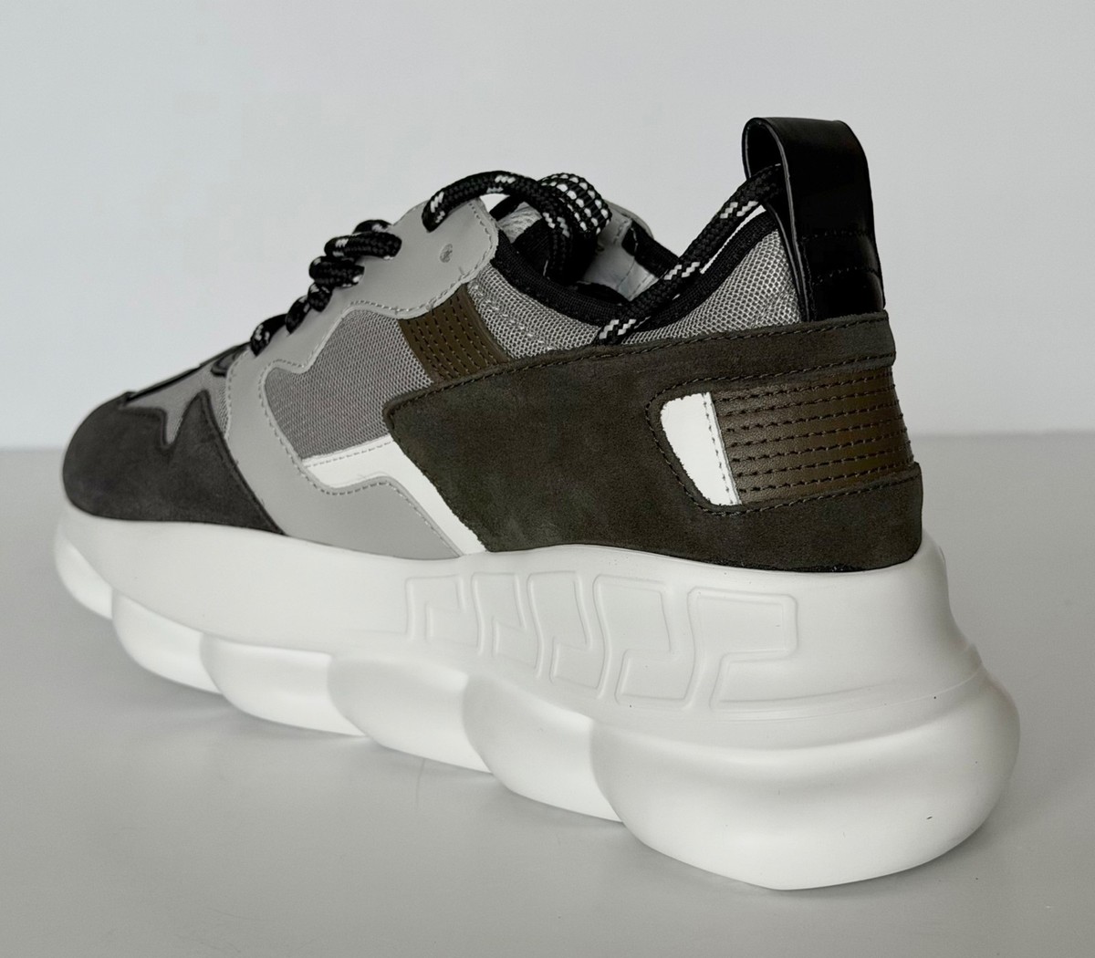 Versace Men\'s Chain Reaction Chunky Sneakers Gray 13.5 US (46.5) 1021575 IT NIB Versace Chain Reaction Chunky Sneakers Black/Blue 13 US (46  main image 4