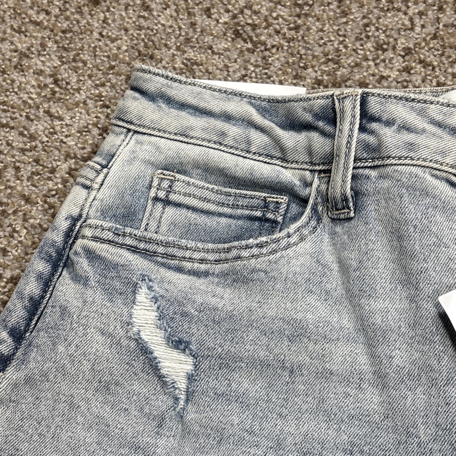 Vervet Blue Erika women’s blue jeans 28 X 25 distressed NEW - View 5