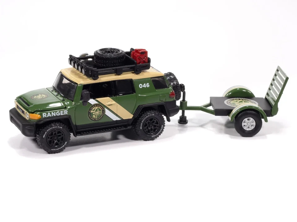 Johnny Lightning Tow & Go 2014 Toyota FJ Cruiser Open Trailer 1/64 JLBT022-2 - Image 2 of 4