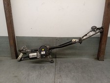 A1769061800 wischermotor vorne at MERCEDES-BENZ CLASE A W176 180 2012 5470241 A1769061800 wischermotor vorne at MERCEDES-BENZ CLASE A W176 180 2012 5470241