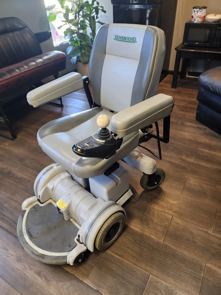 Silla de ruedas eléctrica Hoverround MPV5 - Cargador incluido recogida local Foto 2 de 4
