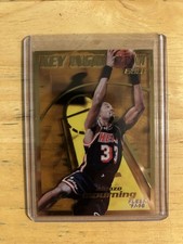 1997-98 Fleer - Key Ingredient Alonzo Mourning #8 Gold