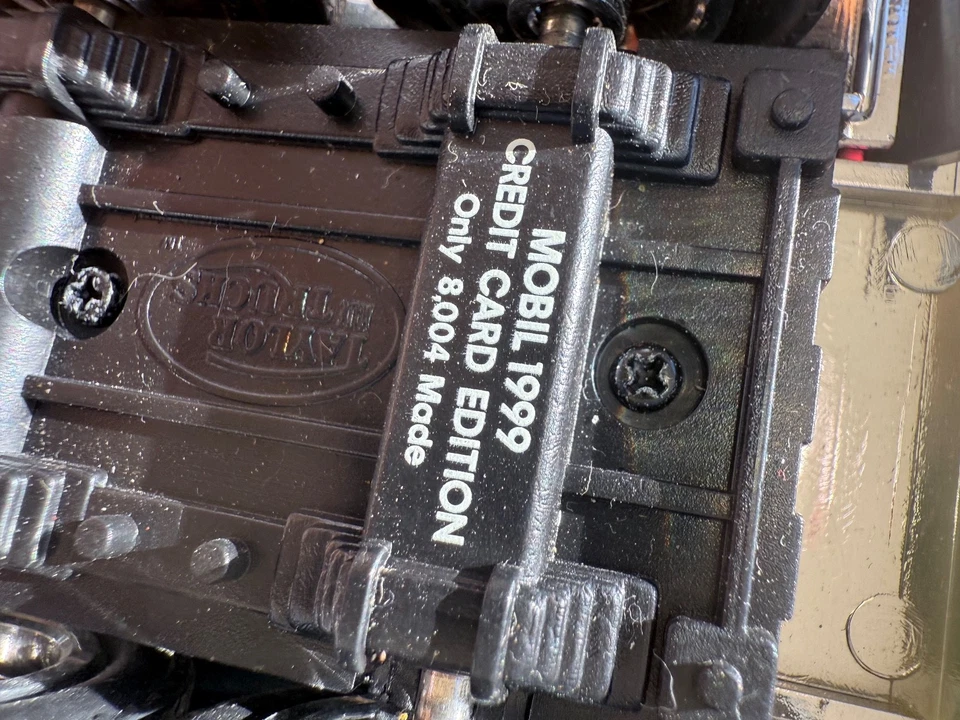 1994 Mobil Toy Chrome Tanker Truck ~ Promotional Limited Edition m14 - Image 4 of 4