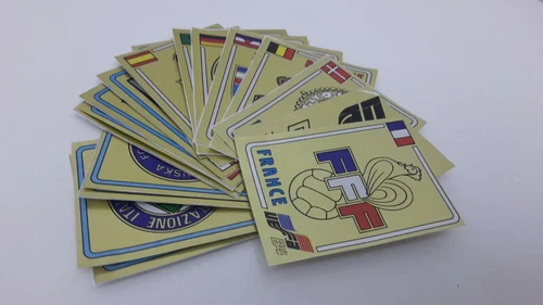 *** EURO 84 Scudetto Badge CALCIATORI PANINI SCEGLI figurina recuperata da album
