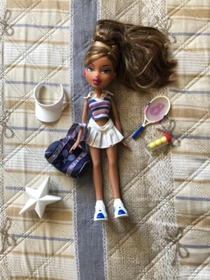 BAMBOLA BRATZ DOLL PLAY SPORTZ TENNIS ACE FIANNA MGA