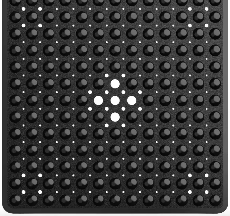 Alfombra de ducha de PVC con ventosa antideslizante alfombra de baño agujeros cuadrados para drenar - 21" x 21" Foto 2 de 4