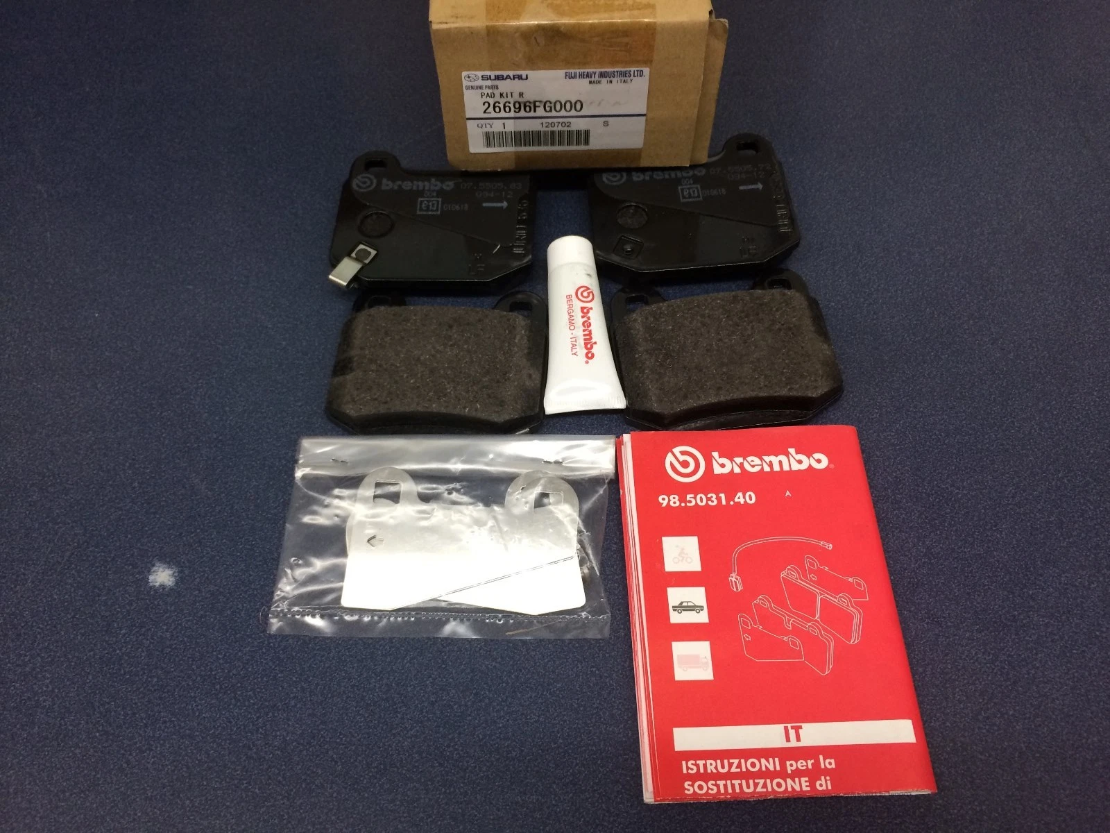 Pastillas de freno originales para Subaru (P/N 26696FG000)