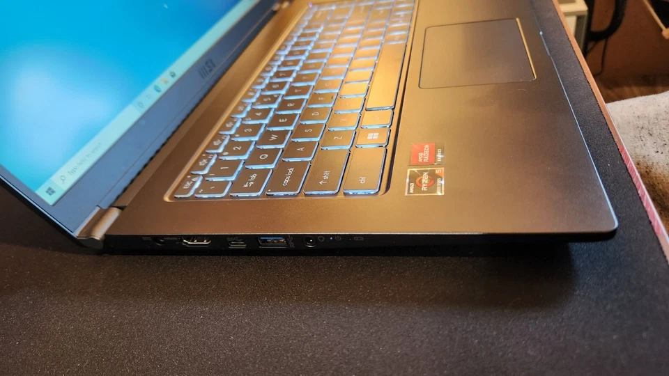 MSI Modern 15, AMD Ryzen 5, 16GB RAM, 256GB SSD, 15" 1080p Pantalla Foto 3 de 4