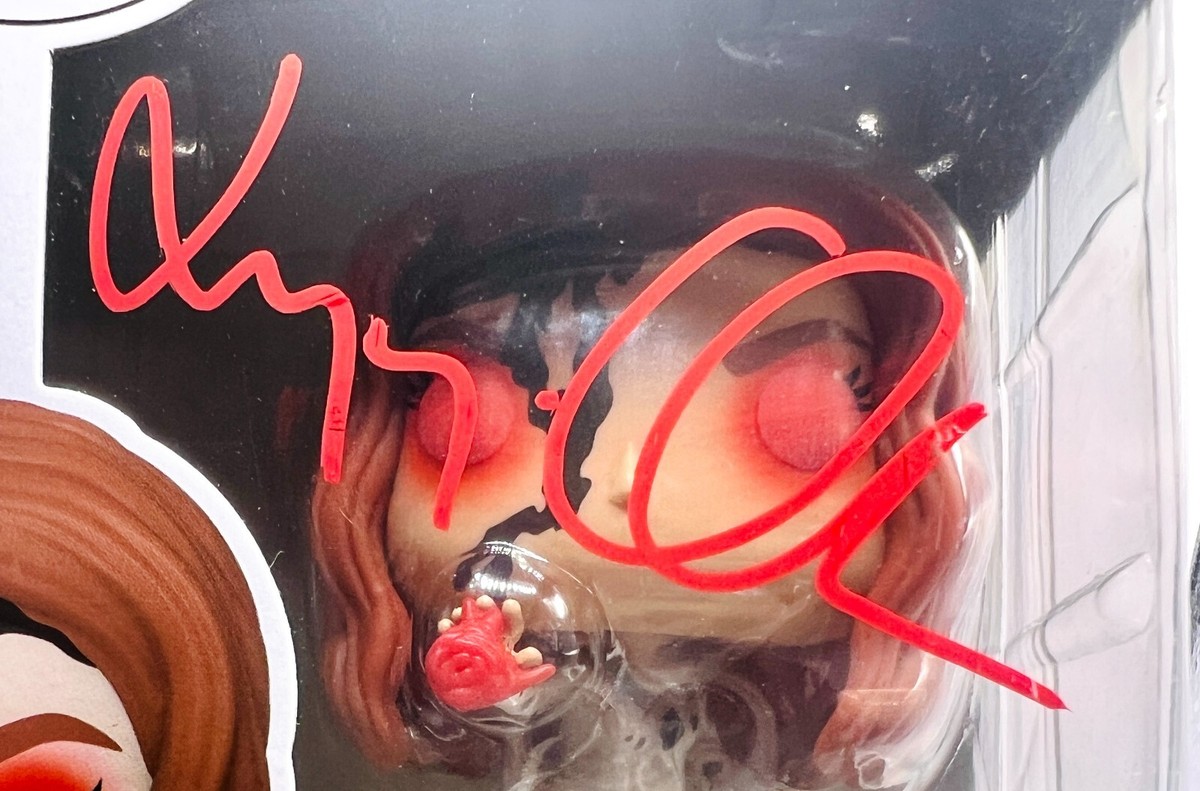 Elizabeth Olsen Signed Scarlet Witch Red Eyes Dr. Strange LE