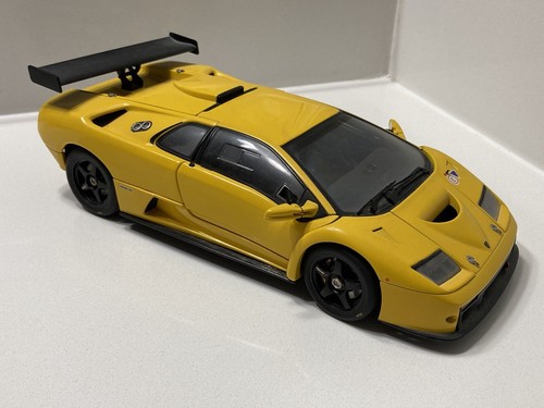 AutoArt 1:18 Scale DIECAST YELLOW Lamborghini Diablo GTR FREE SHIPPING