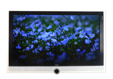 LOEWE TV 26 Zoll (66 cm) Full HD TV Fernseher DVBC DVBS2 HDMI USB CI+  Weiß
