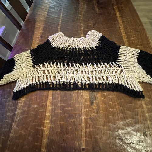 Black and white striped crocheted Open Knit Bolaro Top Shrug - Picture 7 of 11