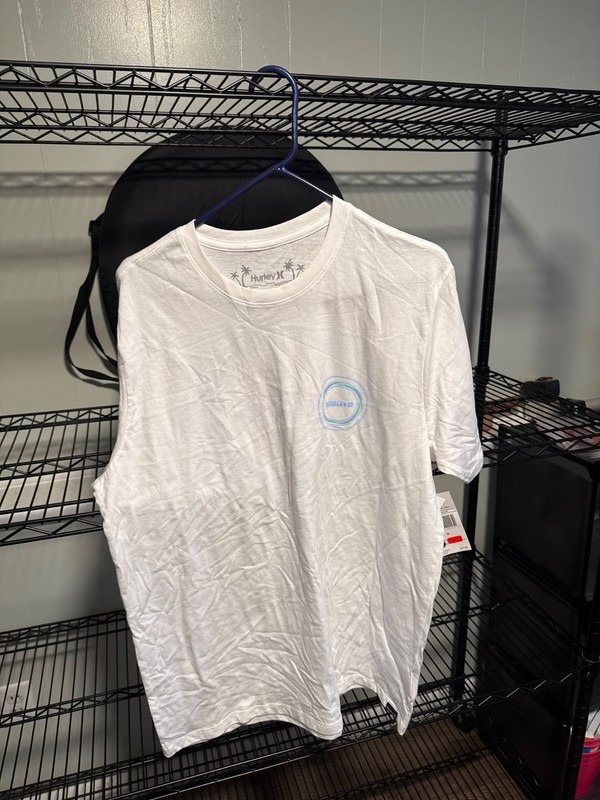 hurley nwt medium tshirt