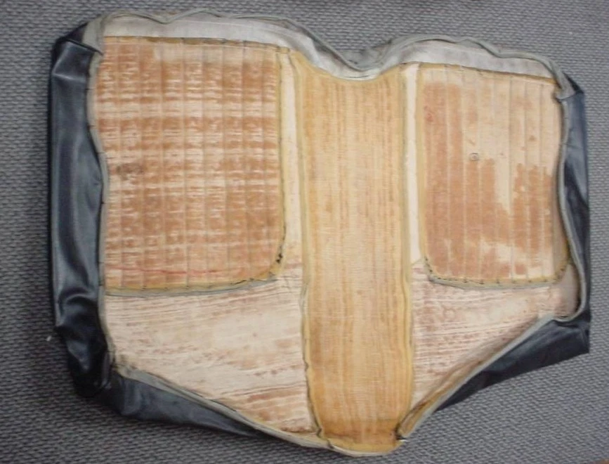 Used Black 1967 1968 Mercury Cougar XR-7 Rear Seat Covers Foto 2 de 4