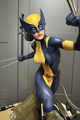 XM Studios Laura Kinney X-23  All-New Wolverine 1/4 statue double boxed sideshow