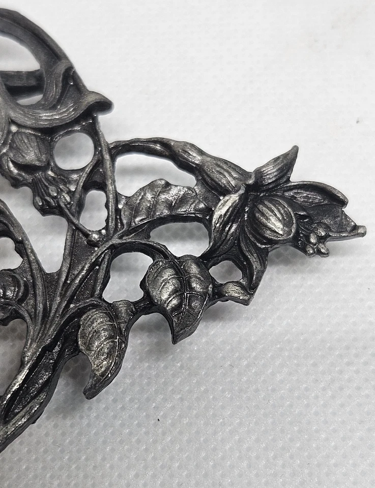 Antiguo Cinturón Art Nouveau Hebilla Tono Plateado Floral Diseño Lirio Calado Metal... Foto 3 de 4