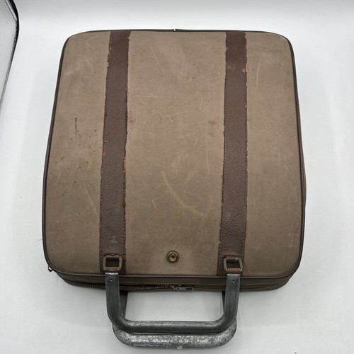 VTG Olivetti Underwood Lettera 22 Typewriter Blue w/Case Italy Untested Read - Picture 17 of 19