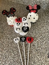 Faux Mickey Mouse , Minnie Mouse Cupcakes