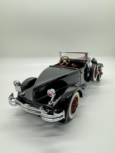 Danbury Mint 1927 Stutz Black Hawk 1:24 Scale Die-Cast Model with Box - Picture 3 of 6