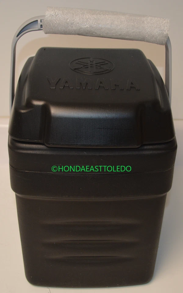 YAMAHA OEM SIX PACK COOLER THE DRIVE/THE DRIVE 2/PTV GCA-JW132-02-00 - Image 3 of 4